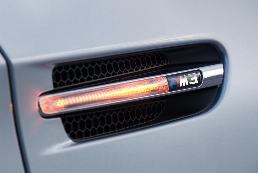  BMW M3 Sedan 2008 года  (фото 24 из 85)